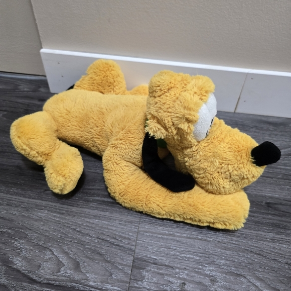 Disney Other - Disney Store Pluto Plush